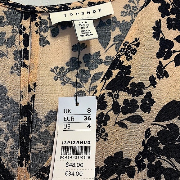 TOPSHOP Tea Blouse In Floral Print - Picture 11 of 11